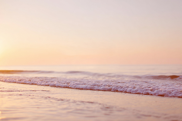JPG 편집이미지 파도 바다 여행 자연 휴식 풍경 해변 여름 평화 고요 일몰 수평선 편집실사 AI포토 AI콘텐츠 계절 컨셉 노을 CG 생태계 파일형식