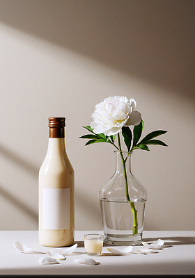 JPG 편집이미지 꽃 잔 인테리어 전통차 상차림 오브젝트 조화 편집실사 AI포토 AI콘텐츠 식물 식기 디자인 차_음료 CG 파일형식