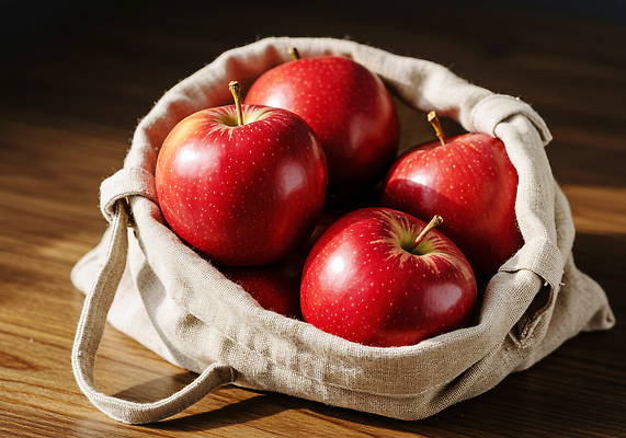 JPG 편집이미지 음식 가방 과일 디저트 건강 요리 장식 빨간색 인테리어 신선 사과 유기농 나무탁자 편집실사 AI포토 AI콘텐츠 웰빙 디자인 잡화 컬러 탁자 CG 파일형식