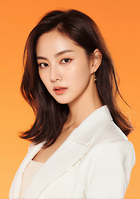 JPG 모델 편집이미지 긴머리 헤어스타일 옷 여자 패션 포즈 조명 표정 뷰티 촬영 주황색 매력적 고급 우아함 의료성형뷰티 편집실사 AI인물포토 AI콘텐츠 컬러 컨셉 사람 CG 파일형식 AI포토