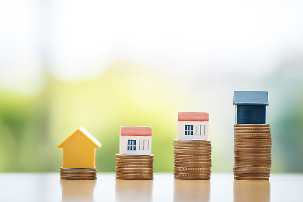 JPG 편집이미지 부동산 주택 금융 경제 동전 성장 시장 재산 투자 통화 부동산가격 소득 재정 편집실사 AI포토 AI콘텐츠 돈 비즈니스 모션 건물 CG 파일형식