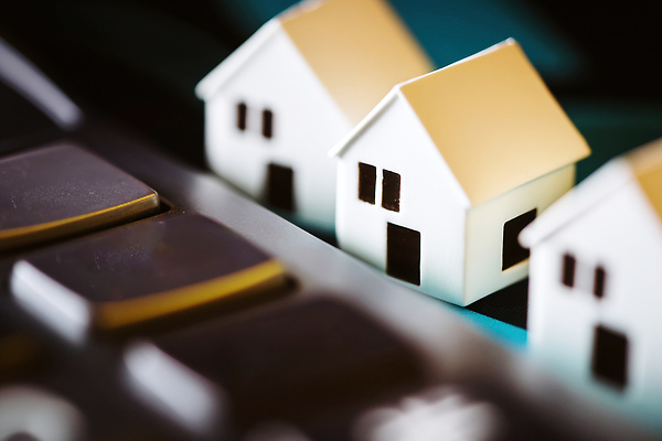 JPG 편집이미지 비즈니스 부동산 주택 경제 판매 모형 거래 계산기 시장 재산 구매 계획 투자 평가 재정 편집실사 AI포토 AI콘텐츠 컨셉 문구용품 건물 금융 쇼핑 장비 CG 파일형식