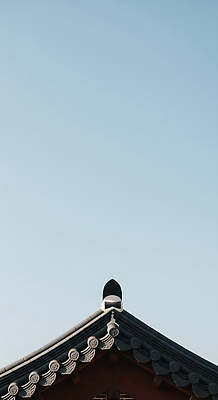 JPG 편집이미지 전통 건축물 디자인 건축 하늘 지붕 한국 풍경 인테리어 고요 문화재 소재 뷰티풀 편집실사 AI포토 AI콘텐츠 아시아 CG 파일형식