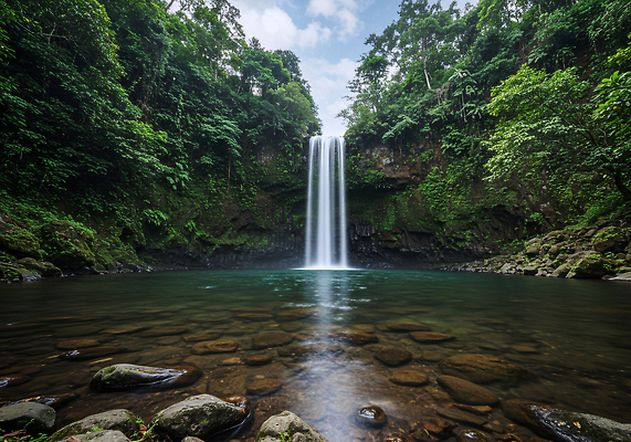 JPG 편집이미지 여행 자연 휴식 풍경 초록색 물 평화 소리 폭포 탐험 생태 숲 발리 뷰티풀 이미지편집 AI포토 AI콘텐츠 자연요소 컬러 섬 컨셉 생태계 인도네시아 파일형식