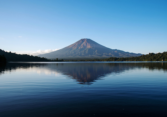 JPG 편집이미지 호수 여행 자연 산 풍경 야외 초록색 여름 반사 고요 발리 뷰티풀 이미지편집 AI포토 AI콘텐츠 계절 컬러 섬 생태계 인도네시아 파일형식