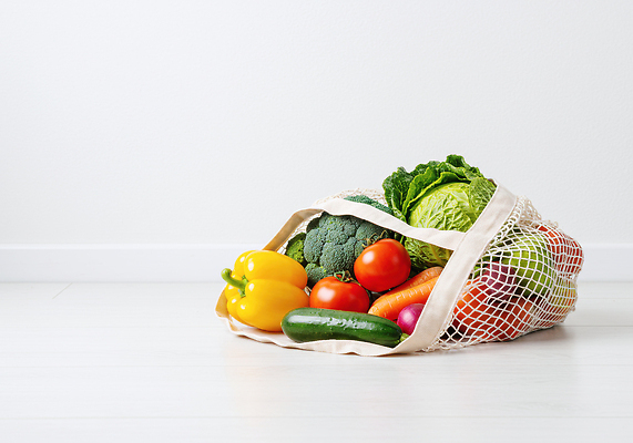 JPG 편집이미지 컬러 채소 과일 요리 초록색 농장 시장 유기농 건강식 과일가게 생식 에코백 비건 편집실사 AI포토 AI콘텐츠 웰빙 음식 농업 가방 상점 CG 에코 채식주의자 파일형식