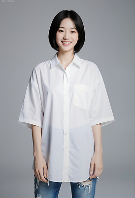 JPG 모델 편집이미지 패션 포즈 미소 웃음 알림 파란배경 의료성형뷰티 스타일 편집실사 AI인물포토 AI콘텐츠 백그라운드 표정 파란색 CG 파일형식 AI포토