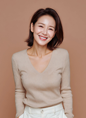 JPG 모델 편집이미지 헤어스타일 패션 백그라운드 조명 미소 갈색 카메라 촬영 편안함 뷰티풀 의료성형뷰티 스타일 편집실사 AI인물포토 AI콘텐츠 컬러 표정 전자제품 감각 CG 파일형식 AI포토