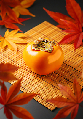 JPG 편집이미지 디자인 단풍 과일 자연 식탁 나뭇잎 감 풍경 농작물 오브젝트 조화 뷰티풀 색감 편집실사 AI포토 AI콘텐츠 잎 농업 탁자 CG 생태계 파일형식