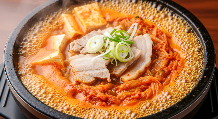 JPG 편집이미지 한식 재료 육류 요리 식사 전통음식 맛 두부 김치찌개 고소한맛 편집실사 AI포토 AI콘텐츠 전통 음식 컨셉 식재료 찌개 CG 파일형식