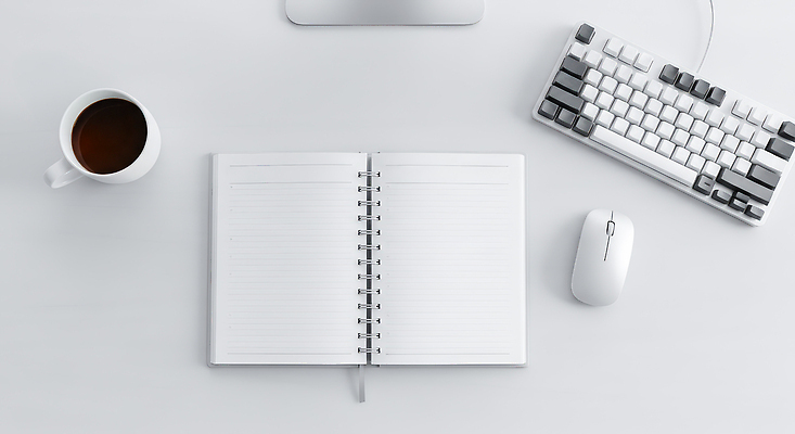 JPG 편집이미지 디자인 커피 사무실 공책 공간 흰색 키보드 마우스 작업 집중 책상 정리 시스템 편집실사 AI포토 AI콘텐츠 음료 컬러 가구 컨셉 비즈니스 문구용품 컴퓨터용품 CG 파일형식