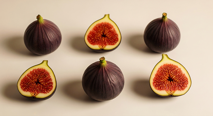 JPG 편집이미지 음식 과일 식탁 디저트 건강 요리 신선 맛 프레젠테이션 조화 무화과 색감 편집실사 AI포토 AI콘텐츠 컨셉 탁자 CG 파일형식