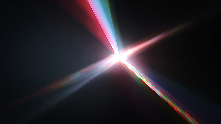 JPG 편집이미지 디자인 컬러 형상 빛 반사 광선 신비 장면 프리즘 광학 효과 이미지편집 AI컴퓨터그래픽 AI콘텐츠 컨셉 광학기기 파일형식