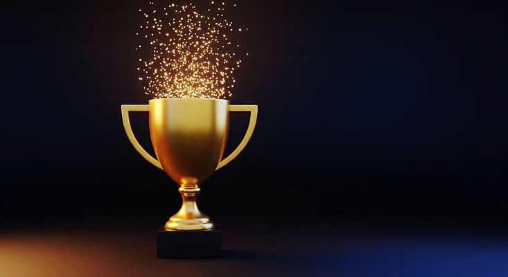 JPG 편집이미지 성공 이벤트 경기 빛 반짝임 기쁨 금색 축하 우승 수상_상을받음 분위기 입자 트로피 시상식 편집실사 AI컴퓨터그래픽 AI콘텐츠 감정 스포츠 컬러 컨셉 모션 최고 상_우승 CG 파일형식