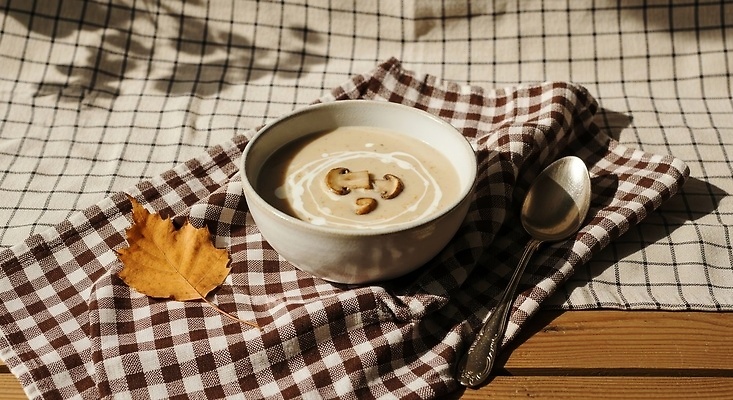 JPG 나무 편집이미지 그릇 음식 겨울 재료 탁자 감자 따뜻함 요리 수프 체크무늬 향기 레시피 카스테라 편집실사 AI포토 AI콘텐츠 코티지코어 식물 식기 계절 빵 가구 무늬 채소 유행 CG 냄새 파일형식