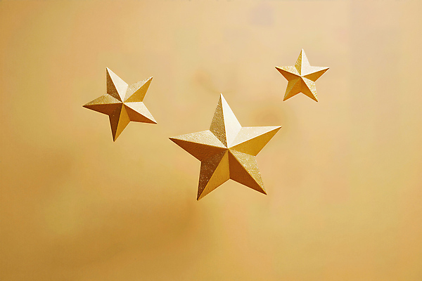 JPG 편집이미지 디자인 별 예술 백그라운드 따뜻함 장식 반짝임 금색 우아함 오브젝트 장면 멀리 비율 뷰티풀 편집3D AI컴퓨터그래픽 AI콘텐츠 자연요소 컬러 컨셉 모션 3D 파일형식