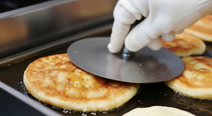 JPG 편집이미지 전통 한식 음식 재료 주방용품 디저트 요리 요리사 부침개 뒤집기 의료성형뷰티 바삭바삭 편집실사 AI인물포토 AI콘텐츠 직업 생활용품 컨셉 모션 CG 파일형식 AI포토