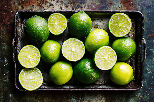 JPG 편집이미지 과일 식재료 자연 쟁반 건강 요리 초록색 여름 신선 라임 상큼 비타민 제철과일 편집실사 AI포토 AI콘텐츠 계절 컬러 CG 생태계 영양소 제철 파일형식