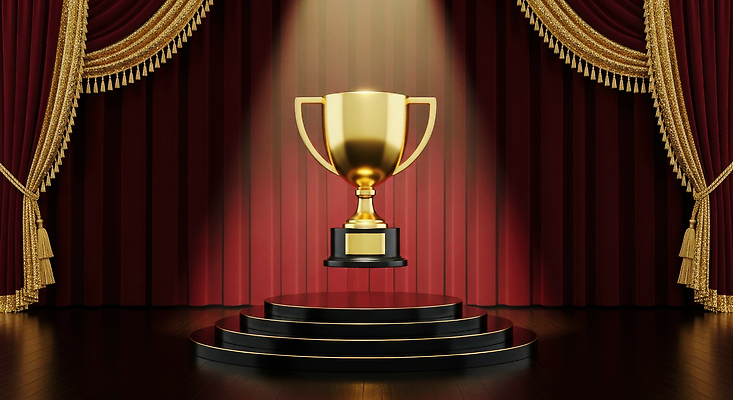 JPG 편집이미지 기념일 성공 조명 경기 경쟁 금색 무대 축하 우승 커튼 트로피 스포트라이트 단상 시상식 이미지편집 AI컴퓨터그래픽 AI콘텐츠 스포츠 컬러 컨셉 이벤트 최고 상_우승 파일형식