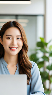 JPG 식물 편집이미지 여자 협력 직장 미소 컴퓨터 사무실 햇빛 작업 의료성형뷰티 편집실사 AI인물포토 AI콘텐츠 회사 비즈니스 표정 사람 전자제품 태양 CG 파일형식 AI포토