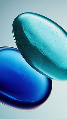 JPG 모양 편집이미지 디자인 예술 컬러 유리 장식 파란색 빛 반사 구슬 오브젝트 모던 청록색 뷰티풀 이미지편집 AI컴퓨터그래픽 AI콘텐츠 재질 파일형식