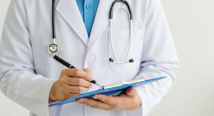 JPG 편집이미지 의학 청진기 모션 건강 병원 치료 진료 환자 의사 기록 가운 상담 문서 전문 체크리스트 의료성형뷰티 편집실사 AI인물포토 AI콘텐츠 옷 의료기기 의료진 CG 파일형식 AI포토