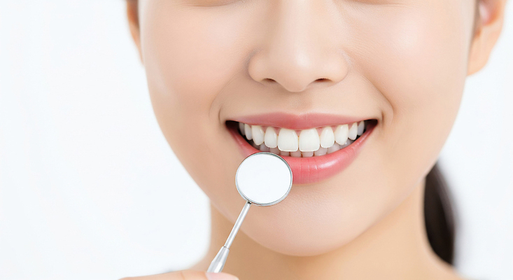 JPG 편집이미지 건강 치과 미소 치료 환자 의료진 도구 치아 위생 구강 검사_조사 치과의사 의료성형뷰티 편집실사 직업 의학 표정 병원 의사 입 소화기관 CG 파일형식