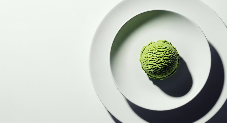 JPG 편집이미지 접시 음식 컬러 아이스크림 디저트 여름 식사 흰색 신선 맛 차가움 녹차 즐거움 질감 부드러움 말차 편집실사 AI포토 AI콘텐츠 식기 계절 감정 컨셉 차_음료 감각 CG 파일형식