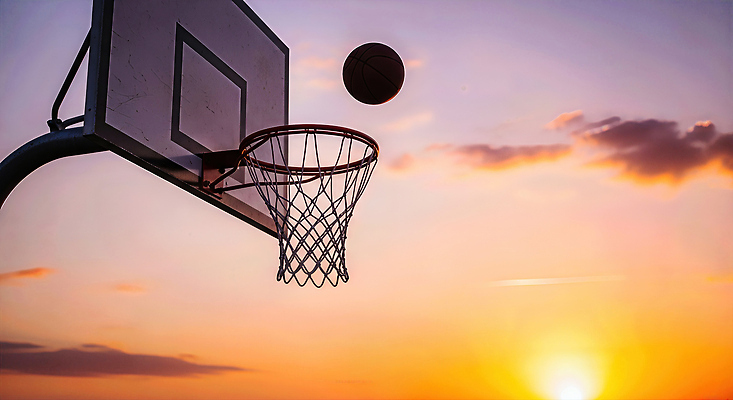 JPG 편집이미지 스포츠 백그라운드 놀이 하늘 협력 농구 농구공 운동 노을 일몰 저녁 퇴근 농구장 오후 편집실사 AI컴퓨터그래픽 AI콘텐츠 자연요소 공 스포츠시설 건강 구기 야간 CG 출퇴근 파일형식