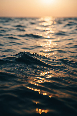 JPG 편집이미지 물결 바다 컬러 자연 풍경 빛 태양 평화 일몰 수면 저녁 수조 수평선 차분 편집실사 AI포토 AI콘텐츠 자연요소 컨셉 물 노을 야간 CG 생태계 파일형식