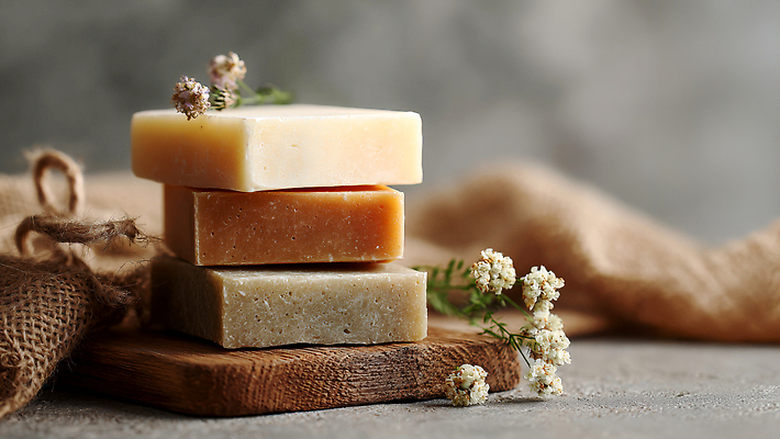 JPG 식물 편집이미지 컬러 재료 자연 목재 환경 편안함 받침대 오브젝트 질감 향기 부드러움 비누 천연 핸드메이드 편집실사 AI포토 AI콘텐츠 나무 위생용품 감각 CG 생태계 냄새 파일형식