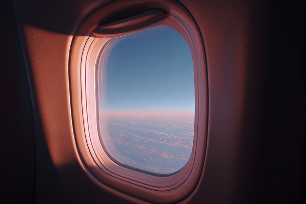 JPG 편집이미지 여행 창문 하늘 날씨 비행기 풍경 공중 파란색 맑음 비행 편안함 항공 편집실사 AI포토 AI콘텐츠 컬러 항공교통 대중교통 감각 CG 파일형식