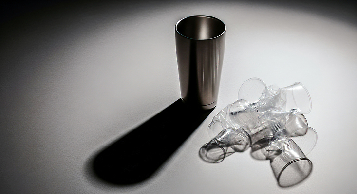 JPG 편집이미지 디자인 음료 탁자 그림자 생활 컵 환경 주방 재활용 분위기 쓰레기 종이컵 스테인레스 편집실사 식기 가구 컨셉 일회용 CG 친환경 파일형식