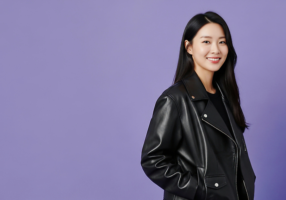 JPG 모델 편집이미지 패션 포즈 백그라운드 미소 보라색 자신감 분위기 모던 뷰티풀 의료성형뷰티 스타일 편집실사 감정 컬러 컨셉 표정 CG 파일형식