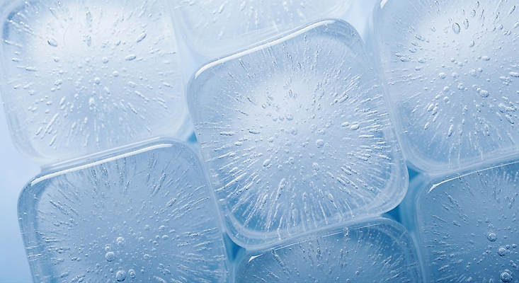 자연요소 계절 감정 날씨 라이프 CG 파일형식 얼음 물 조각 투명 차가움 물방울 표면 여름 음료 상쾌 일상 기온 오브젝트 편집이미지 편집실사 JPG