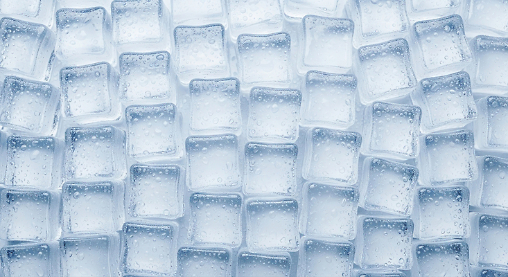 자연요소 계절 음료 CG 파일형식 얼음 물 차가움 조각 바닥 배열 투명 시원함 물방울 여름 냉음료 요리 장식 편집이미지 편집실사 JPG