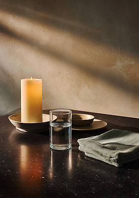 자연요소 식기 디자인 가구 컨셉 초 CG 파일형식 촛불 탁자 물 잔 그릇 조명 인테리어 장식 분위기 조용 오브젝트 따뜻함 감성 편집실사 편집이미지 JPG