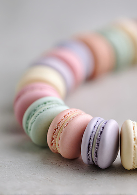 유럽 음식 빵 컨셉 탁자 디저트 감각 맛 CG 파일형식 마카롱 컬러 식탁 부드러움 달콤 페스츄리 프랑스 요리 편집이미지 편집실사 JPG