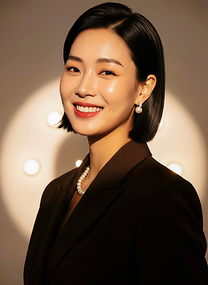 장신구 표정 사람 뷰티 광석 CG 파일형식 여자 모델 세련 옷 웃음 조명 스튜디오 백그라운드 빛 화장 헤어스타일 보석 귀걸이 편집이미지 편집실사 JPG