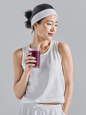 JPG 편집이미지 라이프스타일 손 여자 음료 백그라운드 휴식 표정 건강 운동복 운동 흰색 상쾌 건강식 스무디 의료성형뷰티 편집실사 AI인물포토 AI콘텐츠 옷 감정 음식 컬러 컨셉 사람 생활 신체부위 CG 파일형식 AI포토