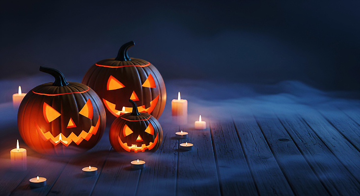 JPG 편집이미지 기념일 촛불 자연 호박 조명 바닥 장식 축제 어둠 할로윈 분위기 연기 유령 신비 이미지편집 AI컴퓨터그래픽 AI콘텐츠 컨셉 채소 초 이벤트 생태계 파일형식