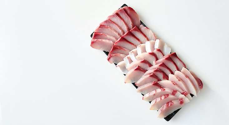 JPG 편집이미지 음식 육류 어류 요리 식사 회 맛 나무접시 일본음식 미각 편집실사 AI포토 AI콘텐츠 접시 컨셉 식재료 수중동물 감각 CG 파일형식