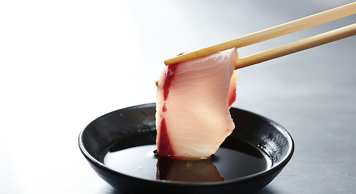 JPG 편집이미지 젓가락 요리 식사 저녁식사 해물요리 생선회 신선 맛 해산물 간장 음식준비 일본음식 편집실사 AI포토 AI콘텐츠 음식 컨셉 수저 회 양념 CG 준비 파일형식