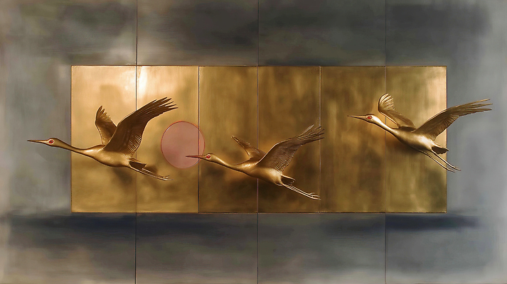 JPG 편집이미지 전통 예술 조각 백그라운드 새해 한국 평화 학 금색 비행 분위기 우아함 작품 뷰티풀 솜씨 이미지편집 AI컴퓨터그래픽 AI콘텐츠 아시아 컬러 컨셉 조류 미술 파일형식