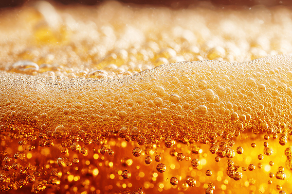 JPG 편집이미지 기념일 감정 음료 백그라운드 조명 맥주 따뜻함 갈색 축제 거품 맛 친목 생동감 편집실사 AI컴퓨터그래픽 AI콘텐츠 컬러 컨셉 주류 이벤트 CG 파일형식