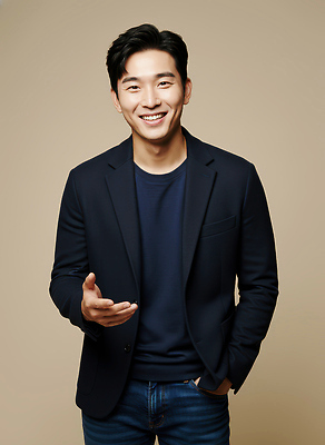 JPG 모델 편집이미지 헤어스타일 손 패션 남자 포즈 백그라운드 비즈니스 표정 미소 재킷 이미지 베이지색 의료성형뷰티 스타일 편집실사 컬러 사람 신체부위 외투 CG 파일형식