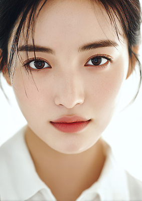 JPG 편집이미지 여자 패션 얼굴 표정 청춘 화장 뷰티 촬영 매력적 피부관리 의료성형뷰티 스타일 편집실사 컨셉 사람 신체부위 CG 파일형식