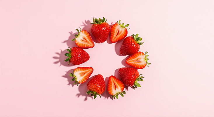 JPG 편집이미지 분홍색 백그라운드 과일 자연 딸기 디저트 건강 농장 농사 식사 신선 원형 비타민 편집실사 AI포토 AI콘텐츠 도형 음식 컬러 농업 CG 생태계 영양소 파일형식