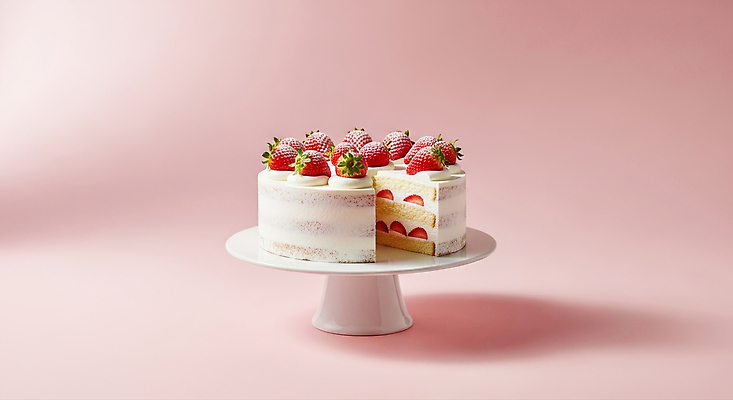 기념일 음식 컨셉 과일 디저트 이벤트 제과제빵 맛 받침대 크림 CG 파일형식 케이크 딸기 생크림 화사함 케이크스탠드 파티 생일 달콤 제빵 요리 축하 편집이미지 편집실사 JPG
