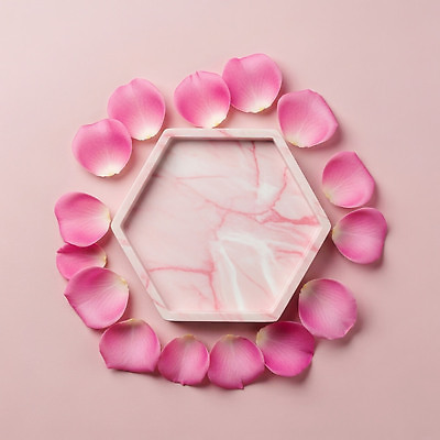 JPG 편집이미지 접시 디자인 꽃잎 분홍색 컬러 백그라운드 자연 장식 인테리어 장미 오브젝트 육각형 기하학 조화 뷰티풀 편집실사 도형 식기 꽃 무늬 CG 생태계 파일형식